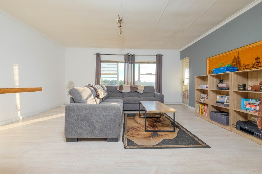 2 Bedroom Property for Sale in Noordheuwel Gauteng