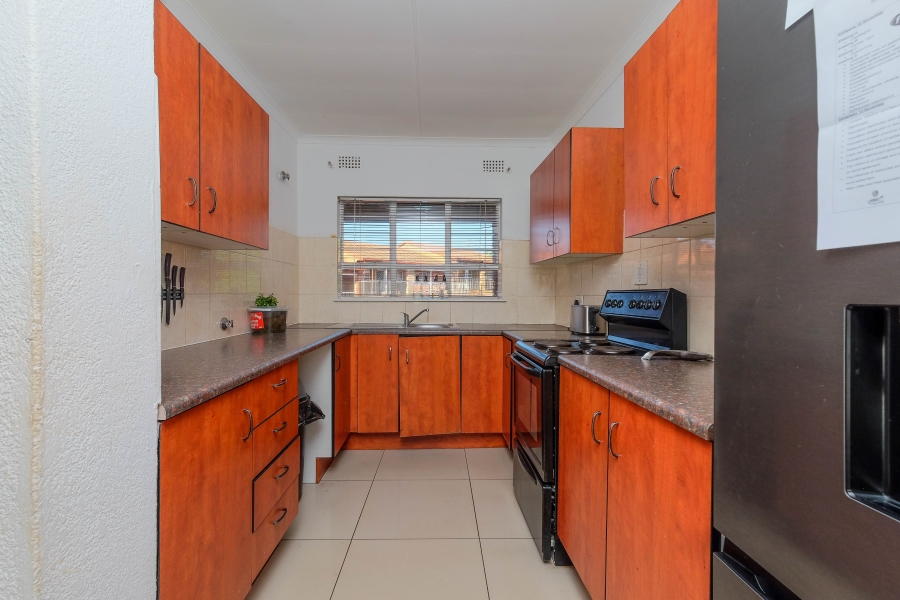 2 Bedroom Property for Sale in Noordheuwel Gauteng