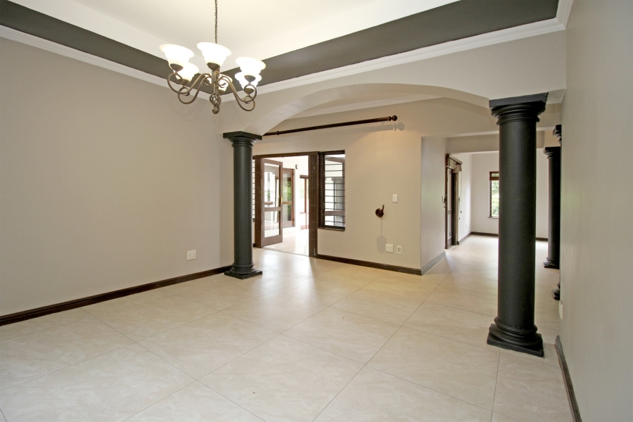 To Let 4 Bedroom Property for Rent in Beverley Gauteng