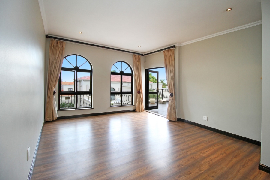 To Let 4 Bedroom Property for Rent in Beverley Gauteng