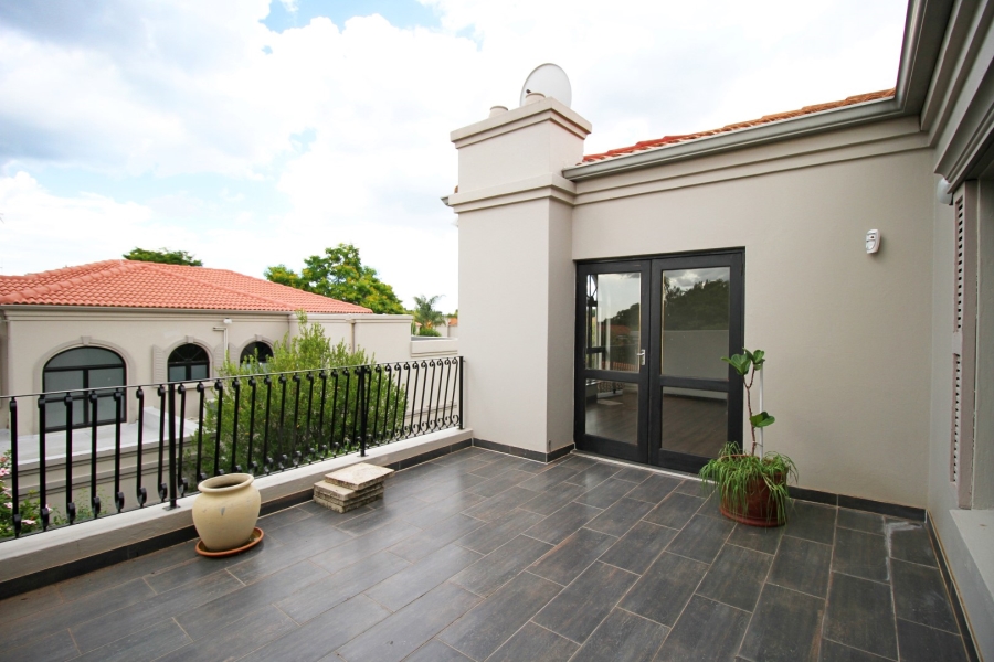 To Let 4 Bedroom Property for Rent in Beverley Gauteng