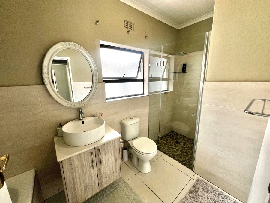 To Let 4 Bedroom Property for Rent in Rivonia Gauteng