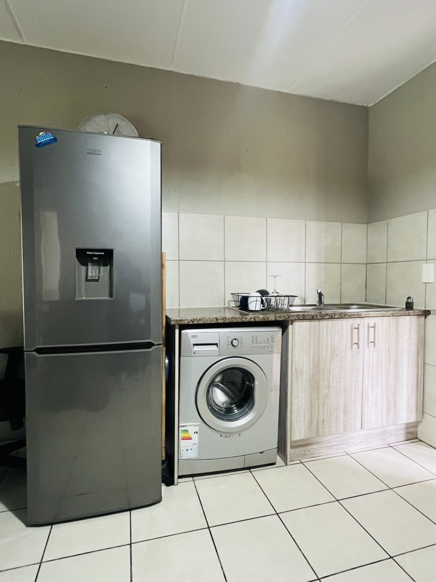 2 Bedroom Property for Sale in Wilgeheuwel Gauteng