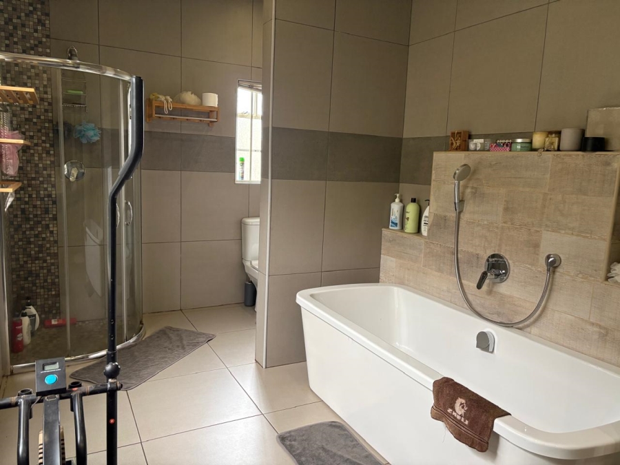 To Let 3 Bedroom Property for Rent in Rietfontein Gauteng