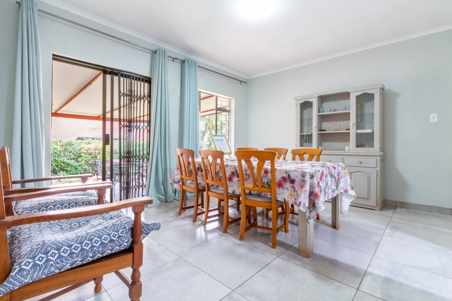 4 Bedroom Property for Sale in Garsfontein Gauteng