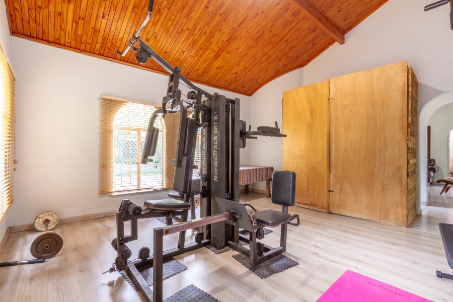 4 Bedroom Property for Sale in Garsfontein Gauteng