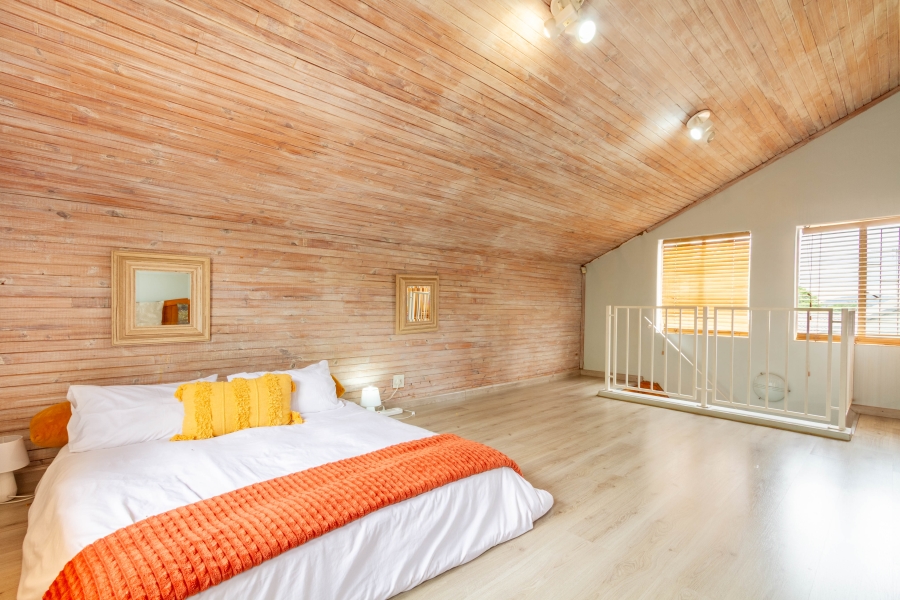 4 Bedroom Property for Sale in Garsfontein Gauteng