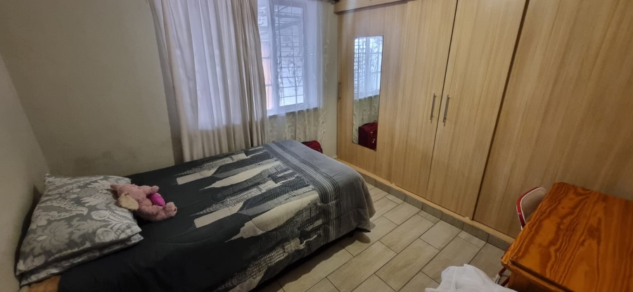 4 Bedroom Property for Sale in Queenswood Gauteng