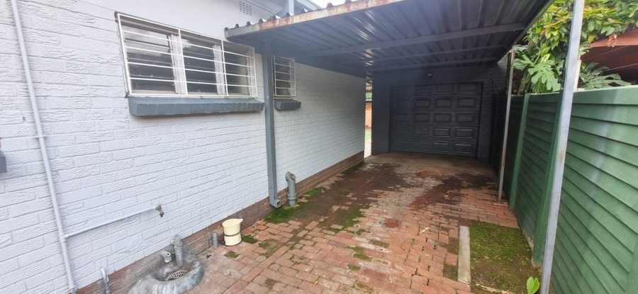 4 Bedroom Property for Sale in Queenswood Gauteng