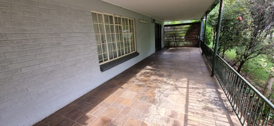 4 Bedroom Property for Sale in Queenswood Gauteng