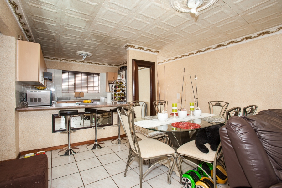 3 Bedroom Property for Sale in Equestria Gauteng