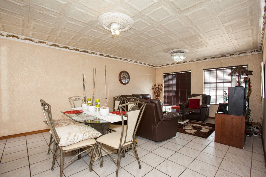 3 Bedroom Property for Sale in Equestria Gauteng