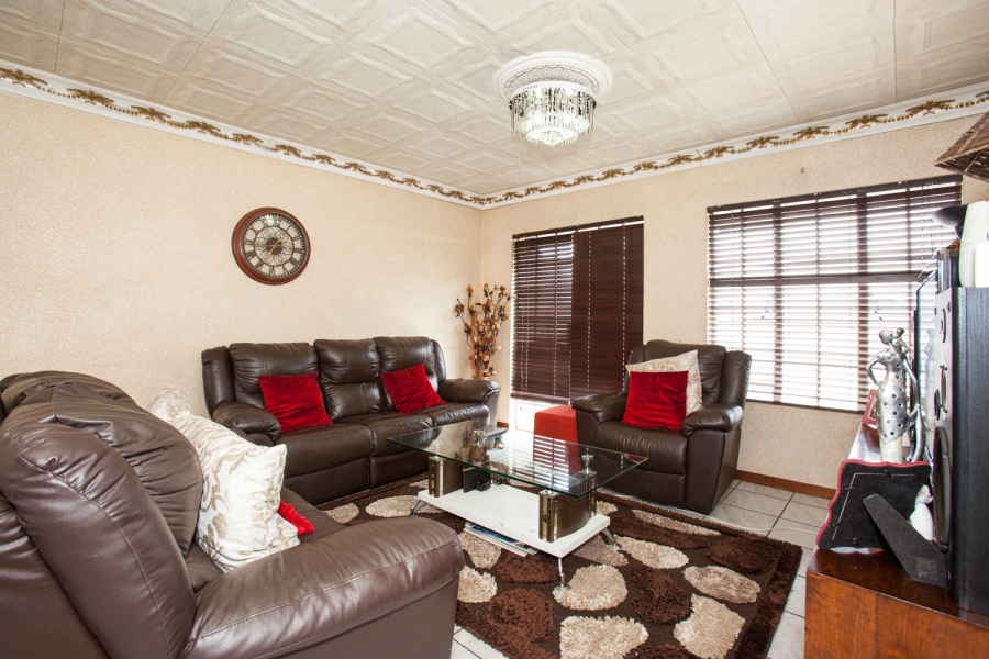 3 Bedroom Property for Sale in Equestria Gauteng