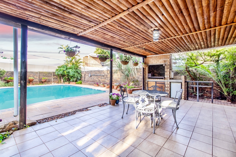 4 Bedroom Property for Sale in Wonderboom Gauteng