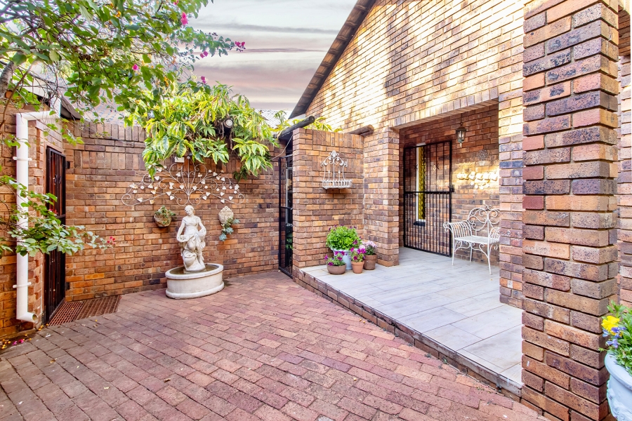 4 Bedroom Property for Sale in Wonderboom Gauteng