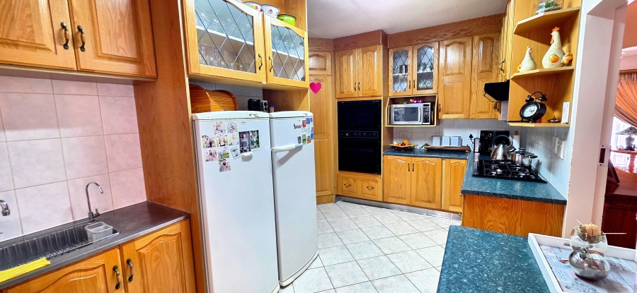 3 Bedroom Property for Sale in Magalieskruin Gauteng