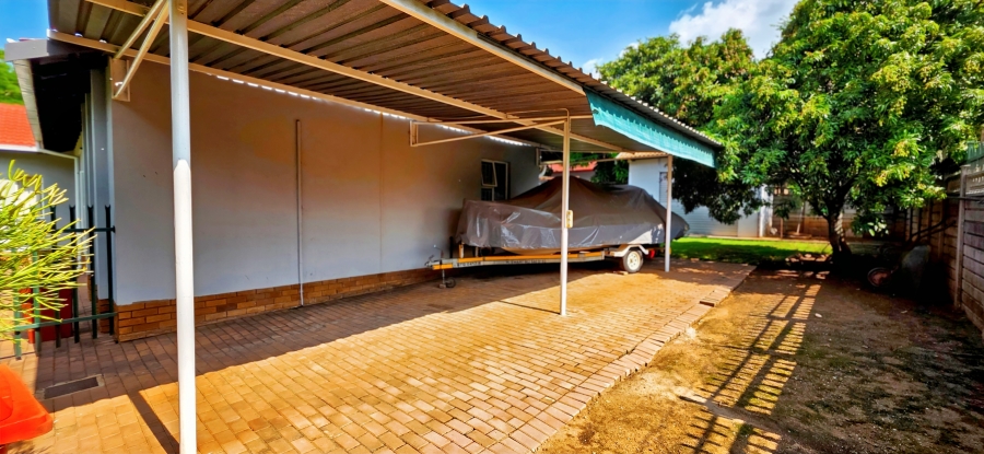 3 Bedroom Property for Sale in Magalieskruin Gauteng