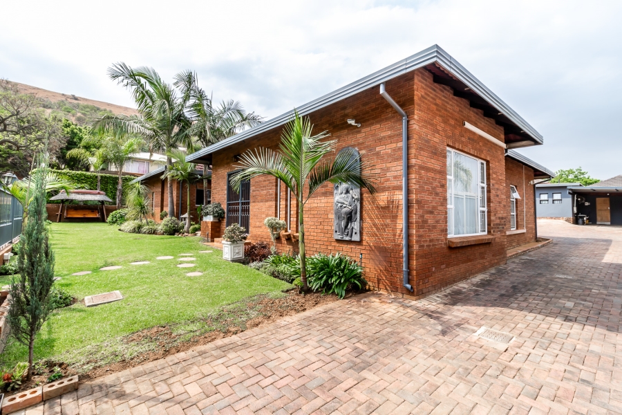 5 Bedroom Property for Sale in Rietfontein Gauteng