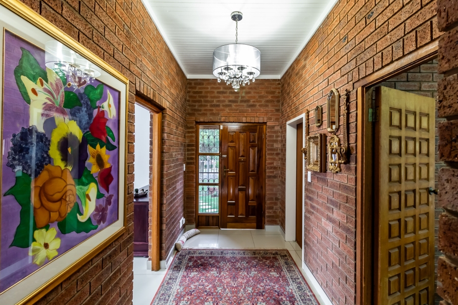 5 Bedroom Property for Sale in Rietfontein Gauteng