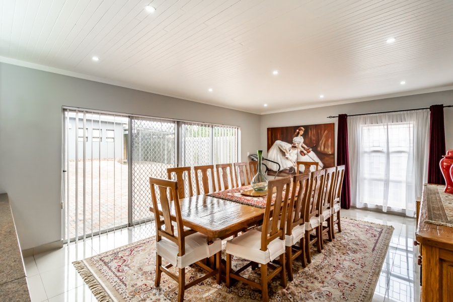 5 Bedroom Property for Sale in Rietfontein Gauteng