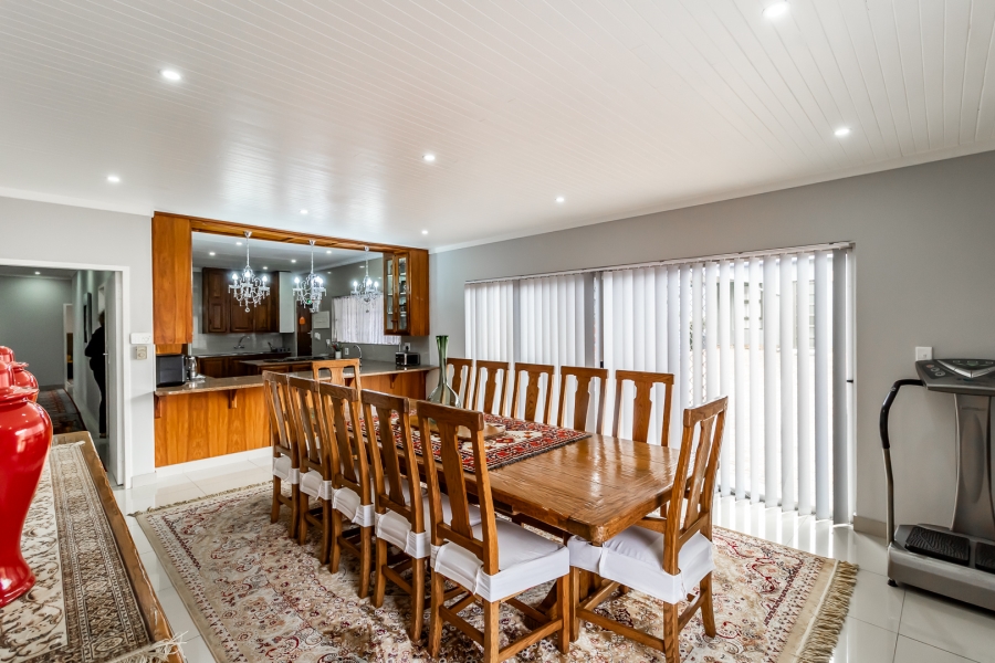 5 Bedroom Property for Sale in Rietfontein Gauteng