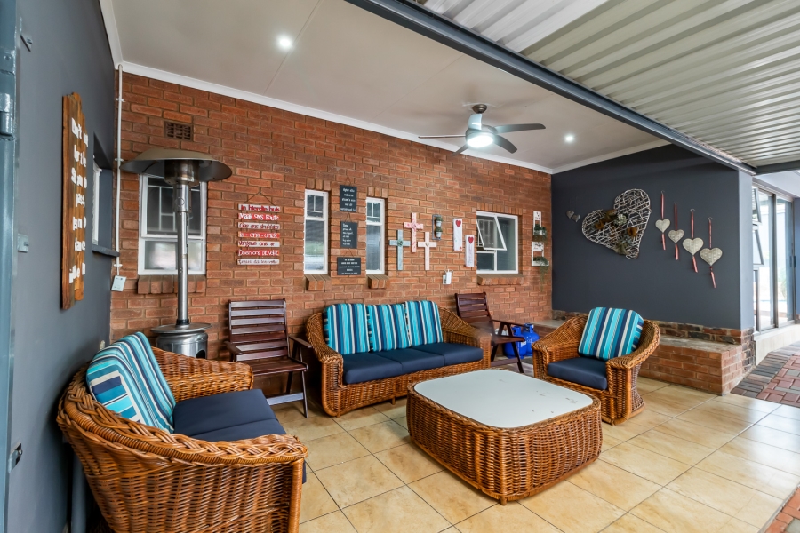 5 Bedroom Property for Sale in Rietfontein Gauteng