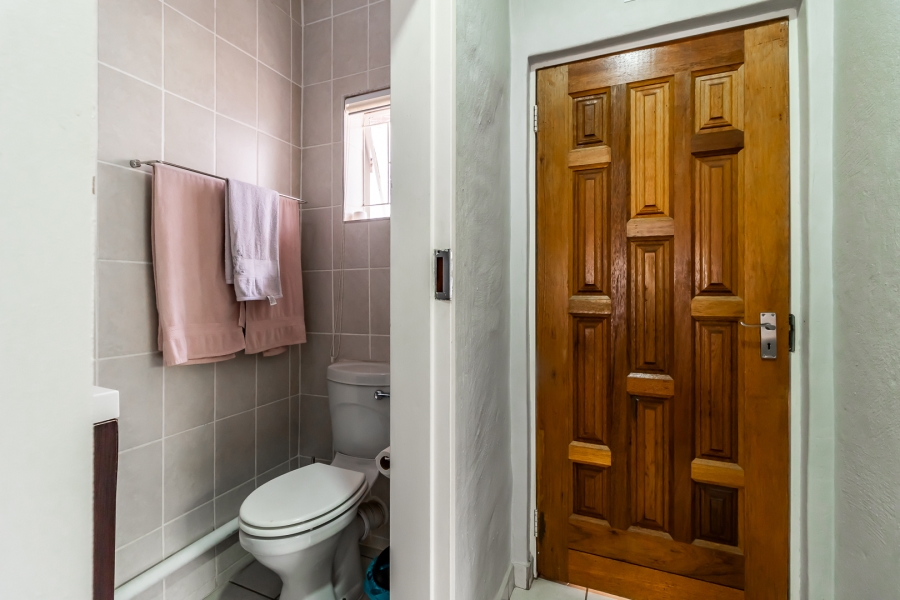 5 Bedroom Property for Sale in Rietfontein Gauteng