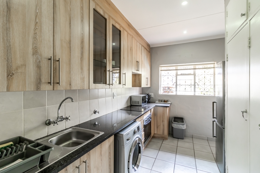 5 Bedroom Property for Sale in Rietfontein Gauteng