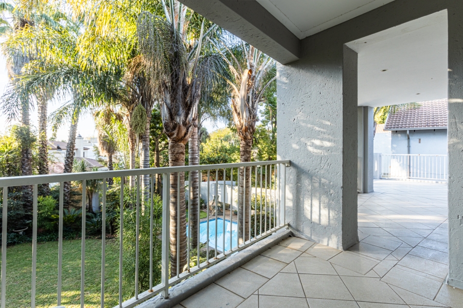 4 Bedroom Property for Sale in Silver Lakes Golf Estate Gauteng