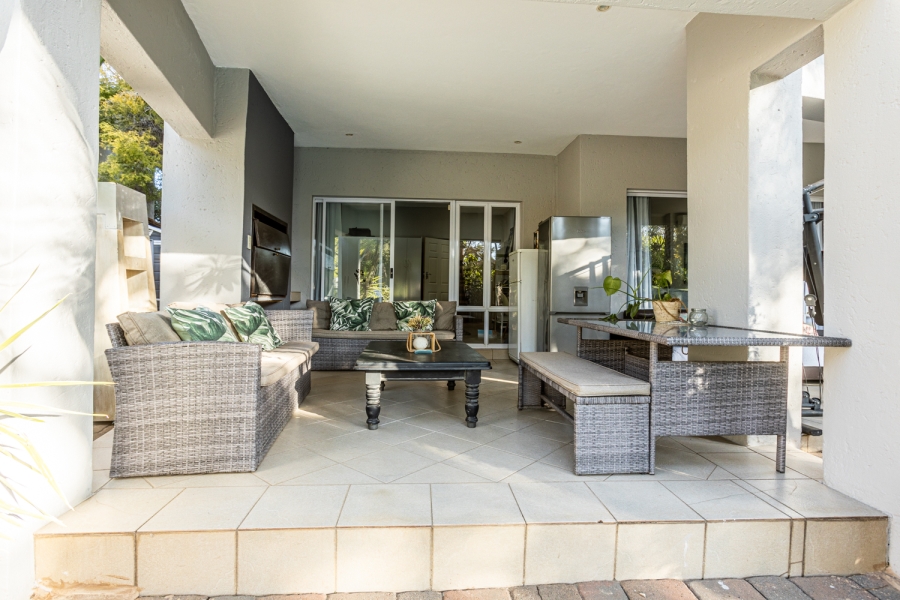 4 Bedroom Property for Sale in Silver Lakes Golf Estate Gauteng