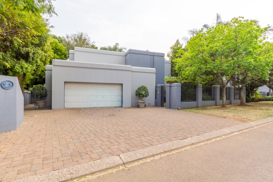 4 Bedroom Property for Sale in Silver Lakes Golf Estate Gauteng