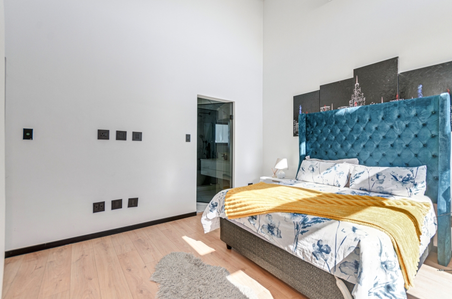 To Let 3 Bedroom Property for Rent in Broadacres Gauteng