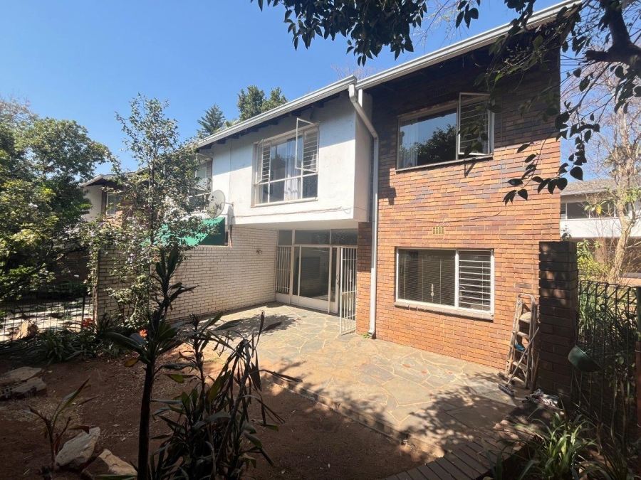 To Let 2 Bedroom Property for Rent in Sandown Gauteng