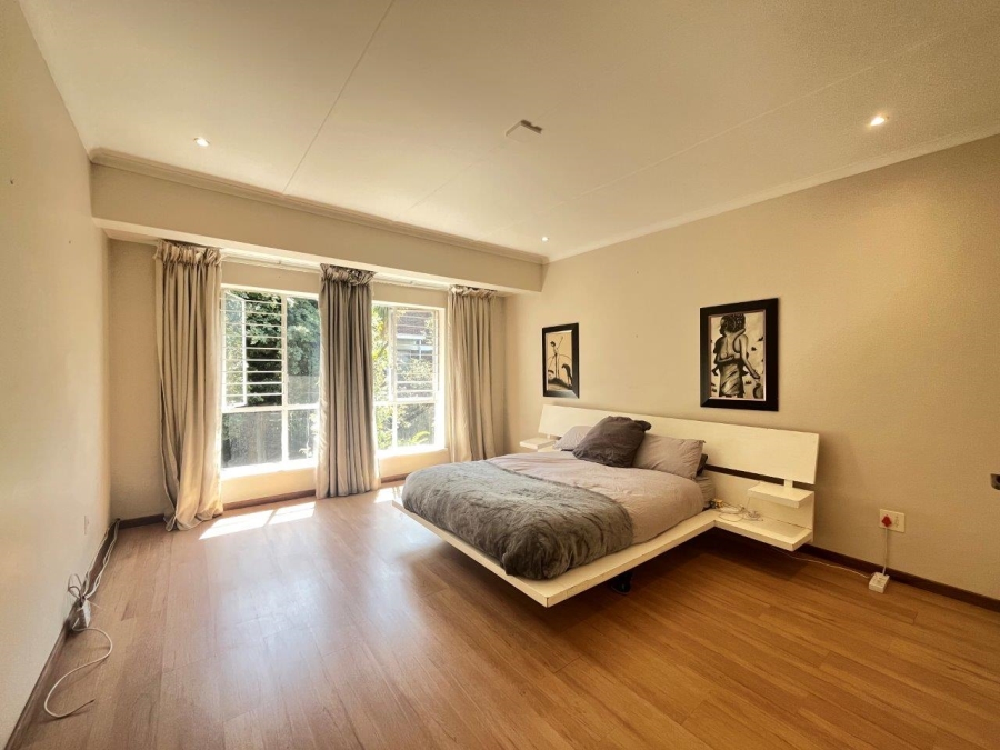 To Let 2 Bedroom Property for Rent in Sandown Gauteng