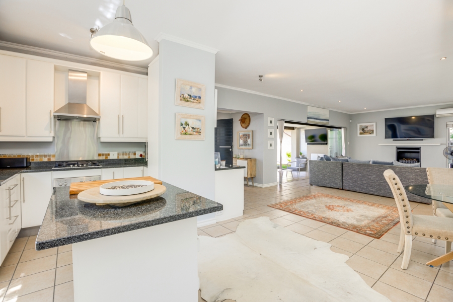 3 Bedroom Property for Sale in Dainfern Gauteng