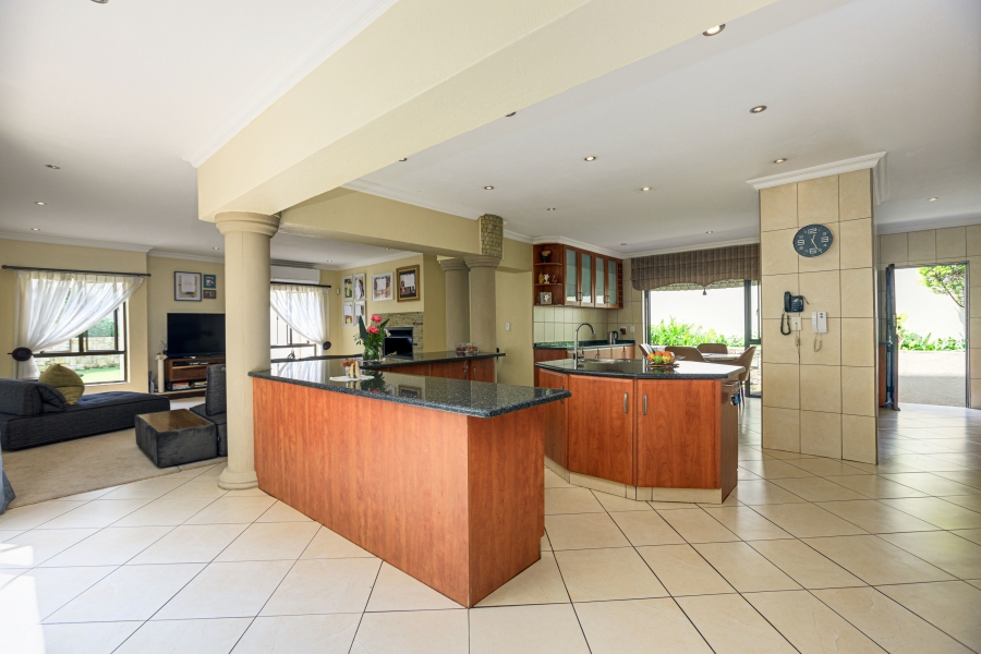To Let 7 Bedroom Property for Rent in Dainfern Golf Estate Gauteng