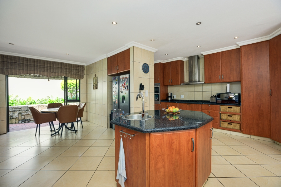 To Let 7 Bedroom Property for Rent in Dainfern Golf Estate Gauteng