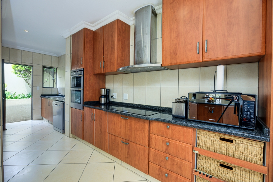 To Let 7 Bedroom Property for Rent in Dainfern Golf Estate Gauteng