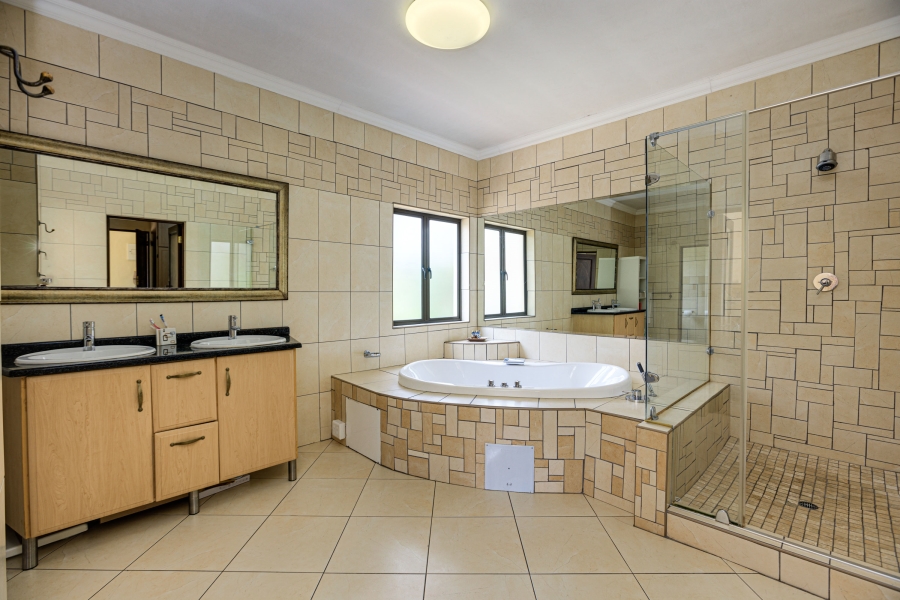 To Let 7 Bedroom Property for Rent in Dainfern Golf Estate Gauteng