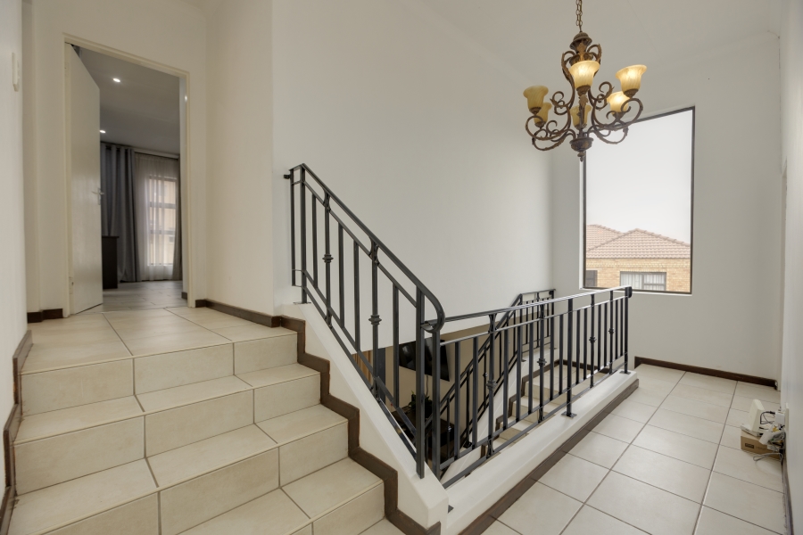 3 Bedroom Property for Sale in North Riding Gauteng