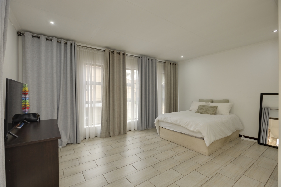 3 Bedroom Property for Sale in North Riding Gauteng