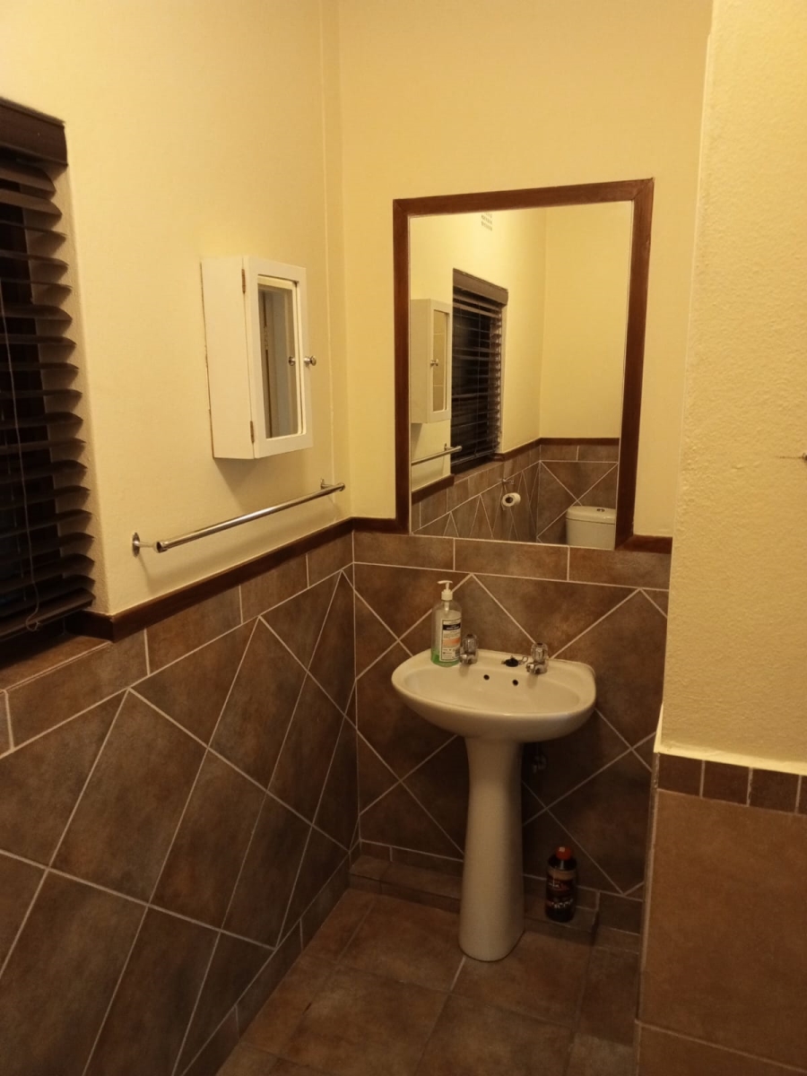 To Let 1 Bedroom Property for Rent in Lonehill Gauteng