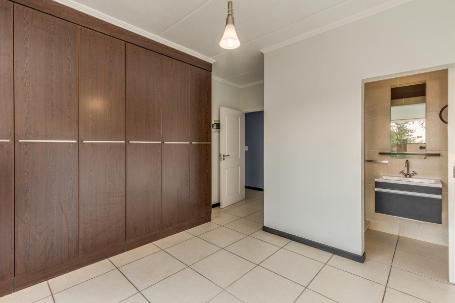 2 Bedroom Property for Sale in Douglasdale Gauteng