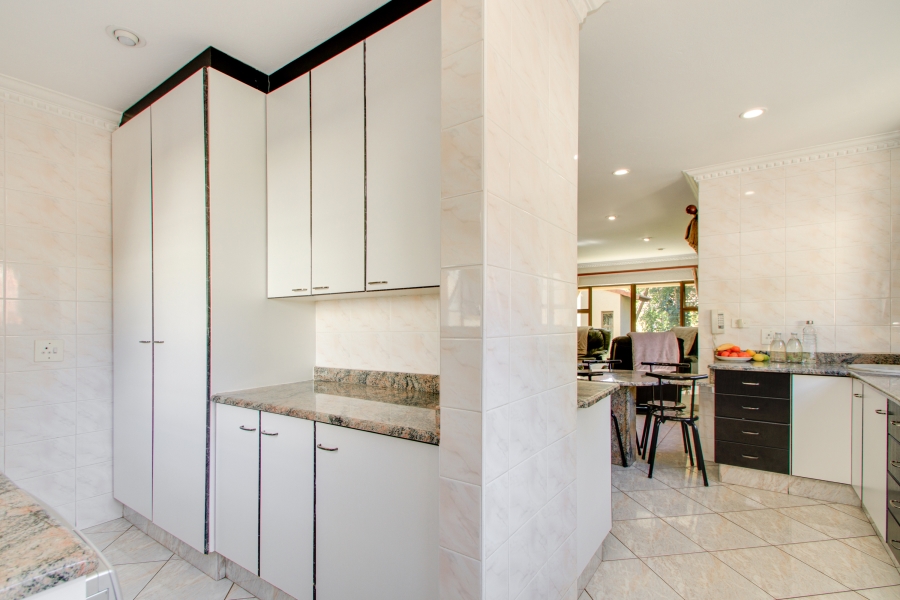 To Let 4 Bedroom Property for Rent in Dainfern Golf Estate Gauteng