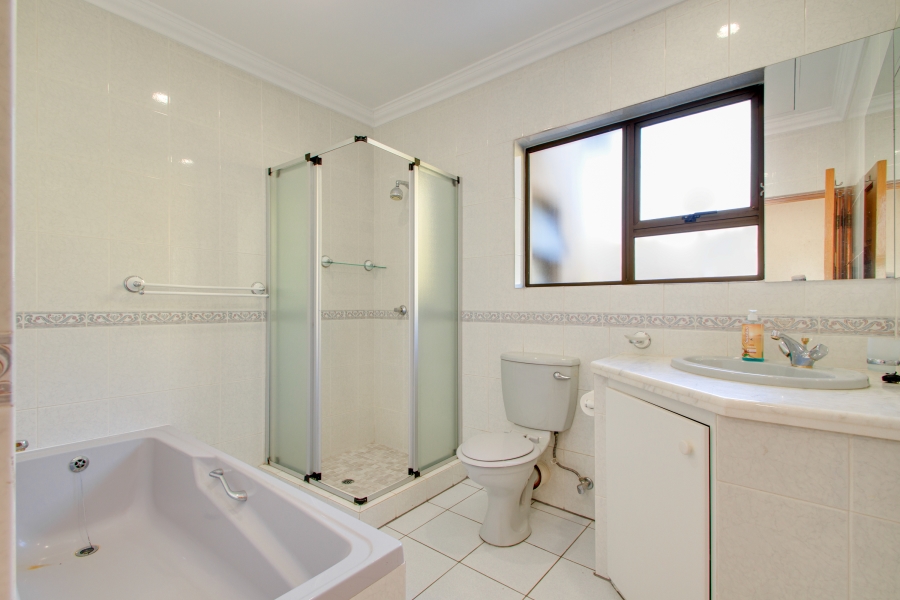 To Let 4 Bedroom Property for Rent in Dainfern Golf Estate Gauteng