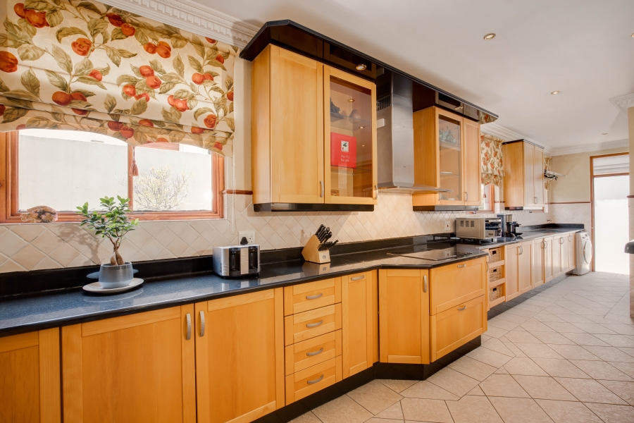 To Let 4 Bedroom Property for Rent in Dainfern Golf Estate Gauteng