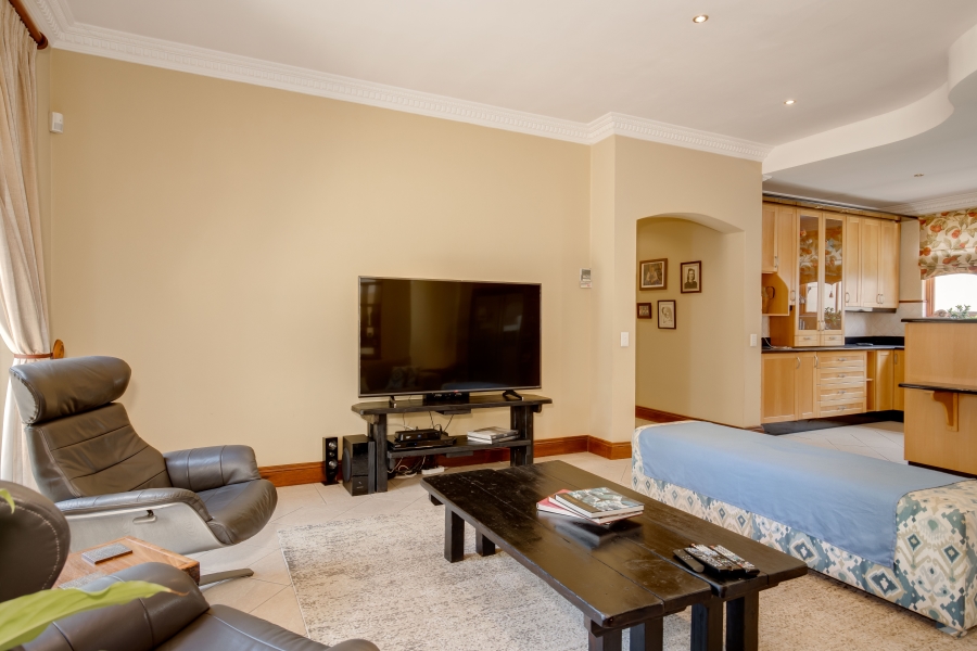To Let 4 Bedroom Property for Rent in Dainfern Golf Estate Gauteng
