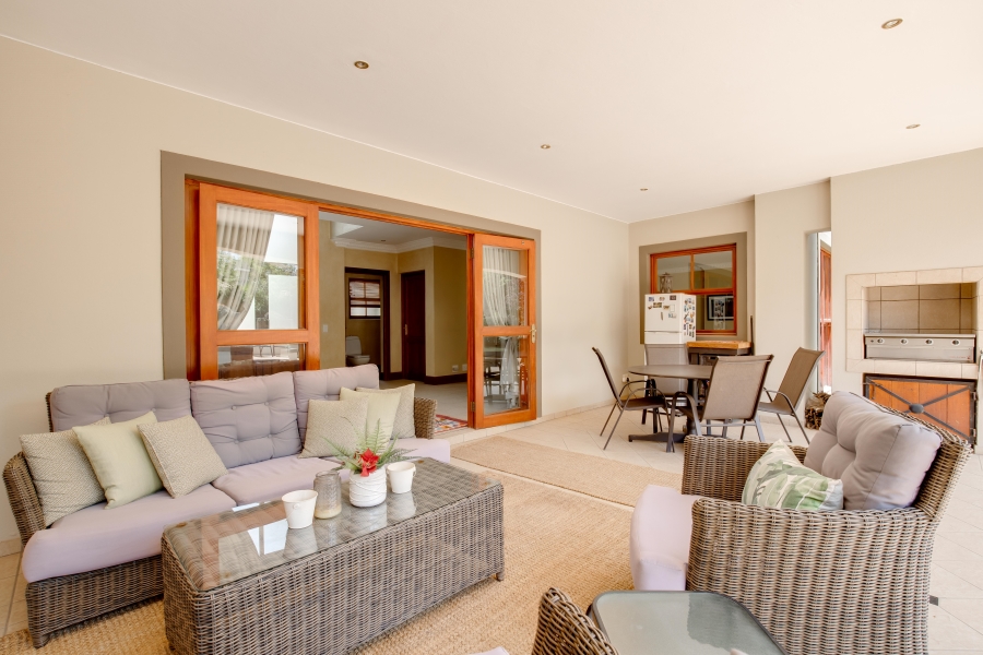 To Let 4 Bedroom Property for Rent in Dainfern Golf Estate Gauteng