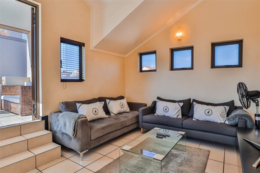 1 Bedroom Property for Sale in Douglasdale Gauteng