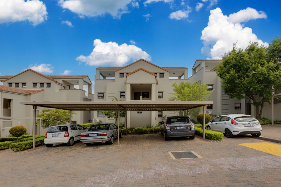 1 Bedroom Property for Sale in Douglasdale Gauteng